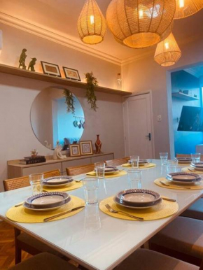Conforto em Copacabana: 260m da Praia